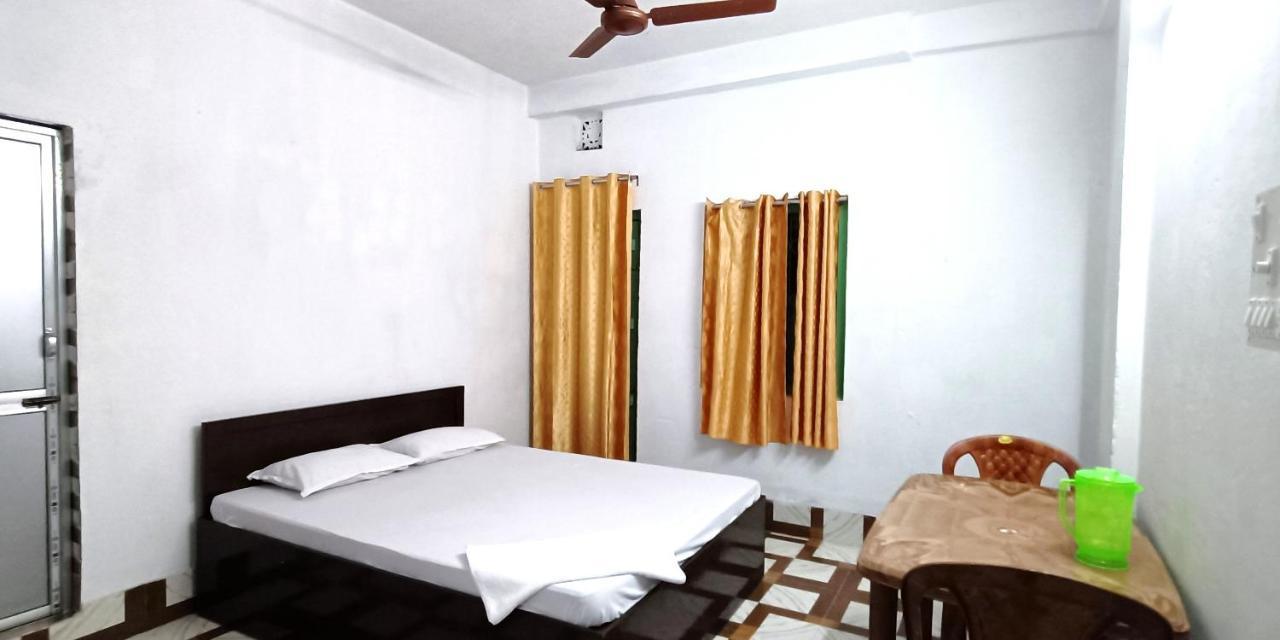 Bagdogra Home Stay - Near Airport Extérieur photo