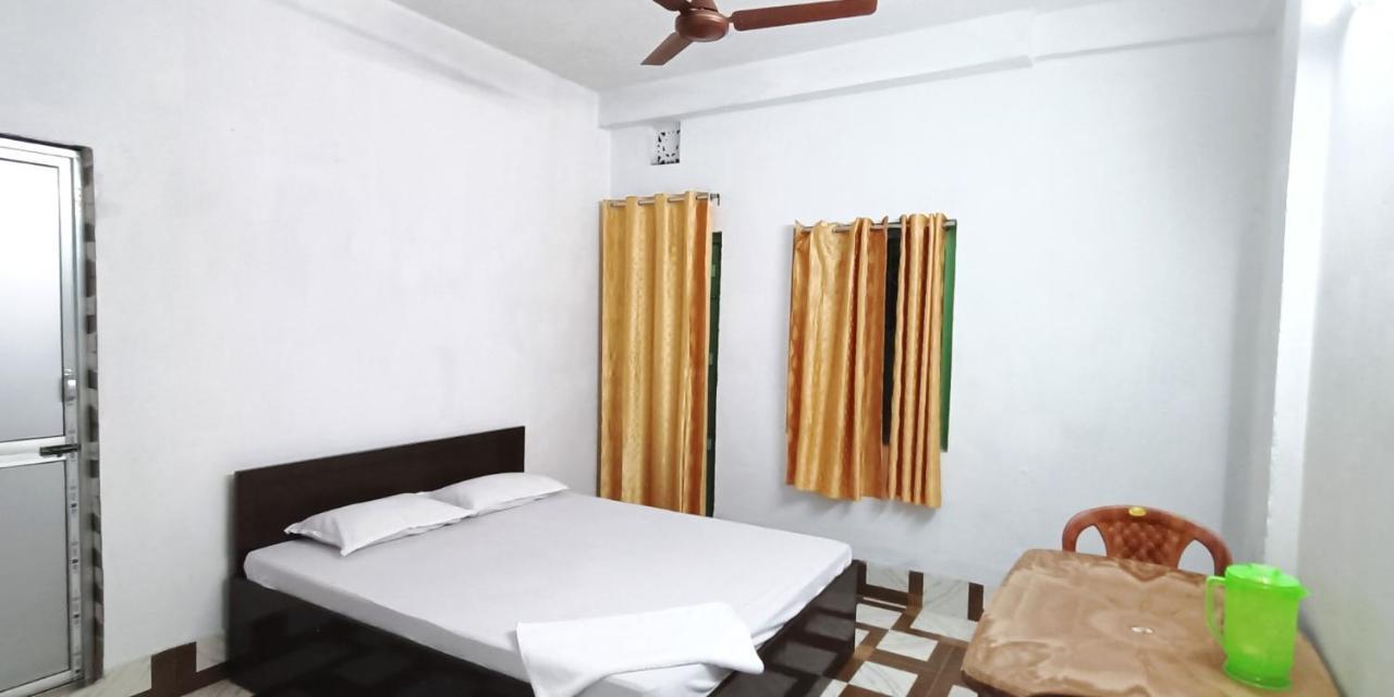 Bagdogra Home Stay - Near Airport Extérieur photo